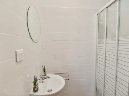 Lac Bleu Nr 38, Belle maison dans un parc avec grande piscine - Photo 19