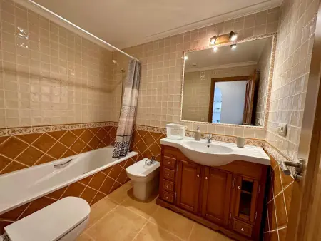 Appartement à Benitachell, 4 Pers, Piscine Commune, Terrasse BBQ, WiFi Gratuit - Photo 5