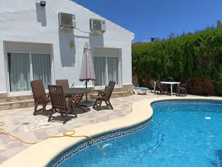 Maison moderne près de la plage, piscine, WiFi, climatisation - Photo 2