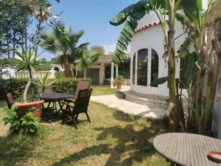 Maison moderne près de la plage, piscine, WiFi, climatisation - Photo 4