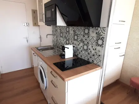 Studio rénové climatisé pour 2, balcon, Cap d'Agde - Photo 6