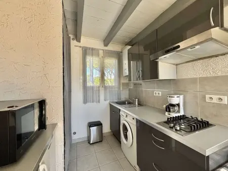 Studio avec Mezzanine, Terrasse à 230m Plage, Appartement 4 personnes à Lumio - Photo 8