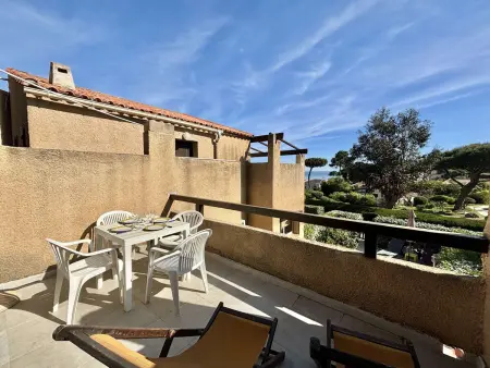 Studio avec Mezzanine, Terrasse à 230m Plage, Appartement 4 personnes à Lumio - Photo 11