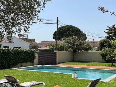Maison Confortable avec Piscine Privée et Jardin à Sant Pere Pescador - Photo 1