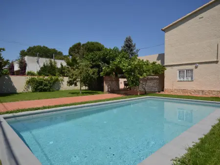 Maison Confortable avec Piscine Privée et Jardin à Sant Pere Pescador - Photo 5
