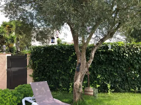 Maison Confortable avec Piscine Privée et Jardin à Sant Pere Pescador - Photo 6