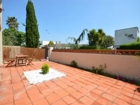 Maison Confortable avec Piscine Privée et Jardin à Sant Pere Pescador - Photo 12