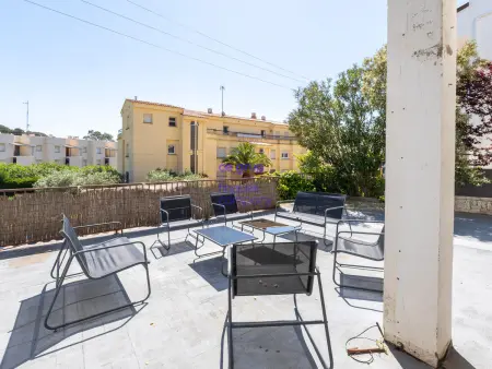 Appartement Spacieux Récent, Terrasse & Piscine - Grifeu - Photo 13