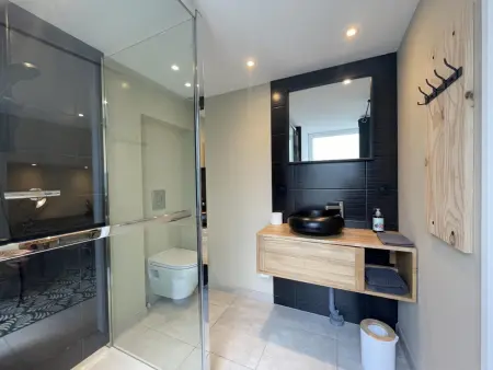 Gîte de Charme à Avoine avec Spa Privé et Jardin - Photo 15