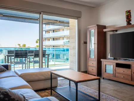 Appartement Moderne en Bord de Mer avec Climatisation et Parking - Photo 3