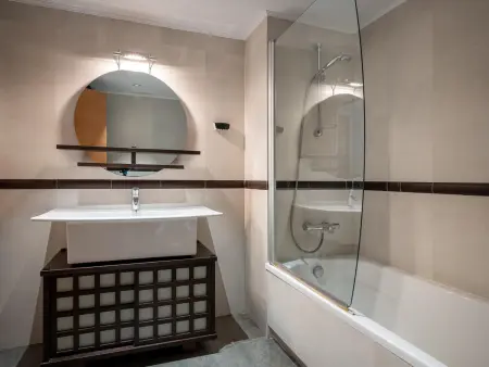 Appartement Moderne en Bord de Mer avec Climatisation et Parking - Photo 13