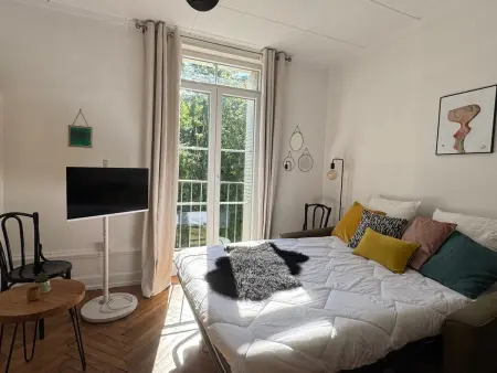 Studio cosy avec balcon et piscine à Aix-les-Bains - Photo 2
