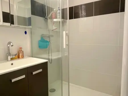 Superbe appartement avec piscine et parking sécurisé - Photo 12