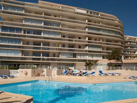 Superbe appartement avec piscine et parking sécurisé - Photo 14