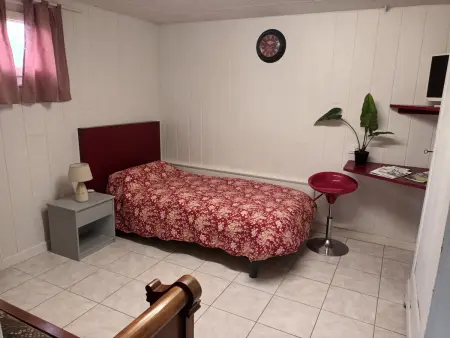Gîte indépendant avec étang - 3 chambres, animaux admis - Photo 14
