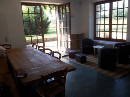 Charmante Grange Rénovée avec Vue Panoramique, Gite 12 personnes à Bressolles (Allier) - Photo 15