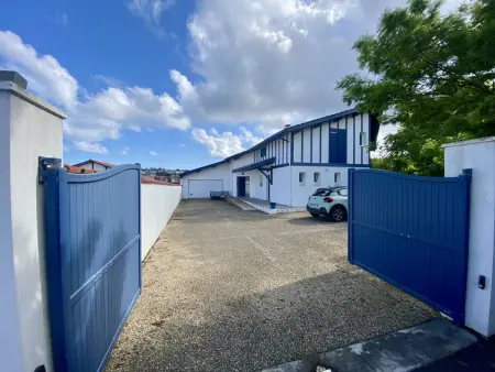Bidart : Grande maison 4 chambres proche plages, 8 pers, au calme - Photo 1