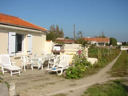 Maison spacieuse à Barbâtre, près de la plage - Photo 4