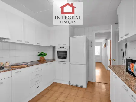 Grande Maison 4 Chambres à Palamós avec Wi-Fi et Parking - Photo 10