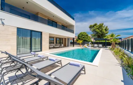 Maison 8 personnes à Privlaka - Photo 1