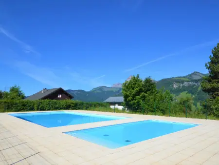 Studio cosy skis aux pieds avec parking, animaux acceptés - Photo 2
