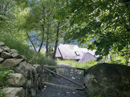 Maison de charme 5 chambres, jardin central à Cauterets - Photo 14