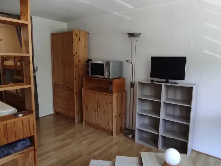 Studio montagnard au cœur de Super Besse avec parking privé - Photo 4