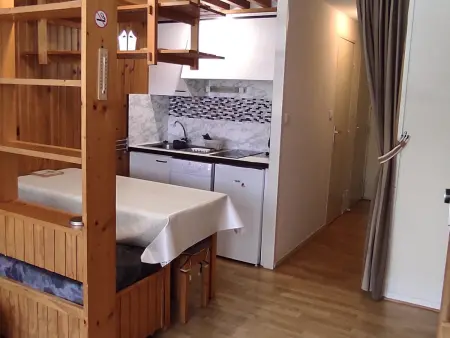 Studio montagnard au cœur de Super Besse avec parking privé - Photo 8