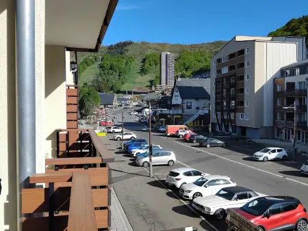 Studio montagnard au cœur de Super Besse avec parking privé - Photo 31
