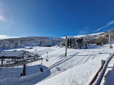 Studio montagnard au cœur de Super Besse avec parking privé - Photo 34