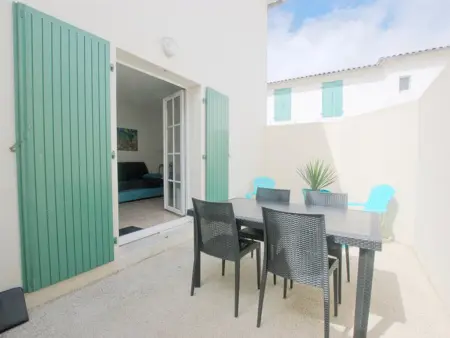 Appartement fonctionnel intra-muros avec cour et garage sécurisé - Photo 4