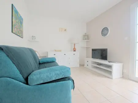 Appartement fonctionnel intra-muros avec cour et garage sécurisé - Photo 7