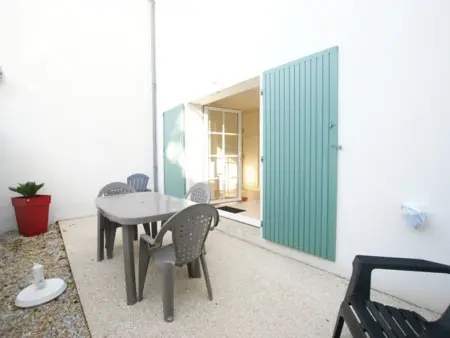 Appartement Intramuros avec Cour à Saint-Martin-de-Ré - Photo 1