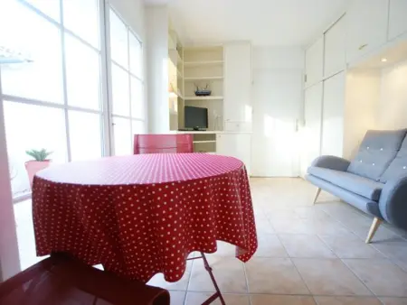 Appartement Intramuros avec Cour à Saint-Martin-de-Ré - Photo 7