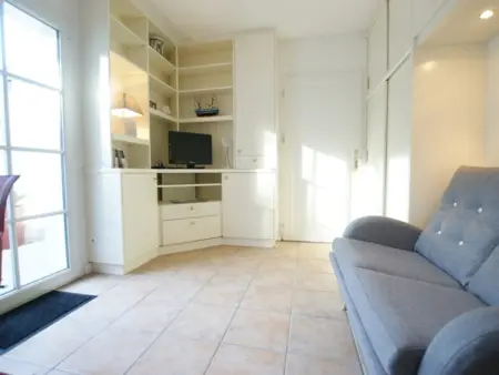 Appartement Intramuros avec Cour à Saint-Martin-de-Ré - Photo 8