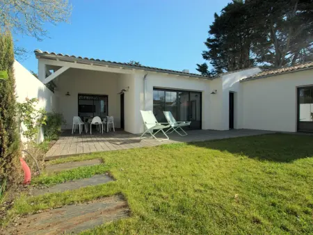 Maison de plain-pied pour 8 pers. à La Flotte avec terrasse et parking - Photo 1