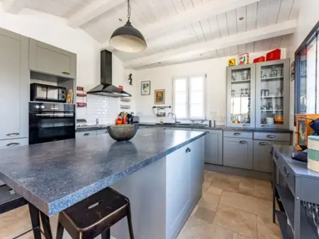 Maison familiale avec piscine pour 9 personnes, Villa 9 personnes à Le Bois Plage en Ré - Photo 3