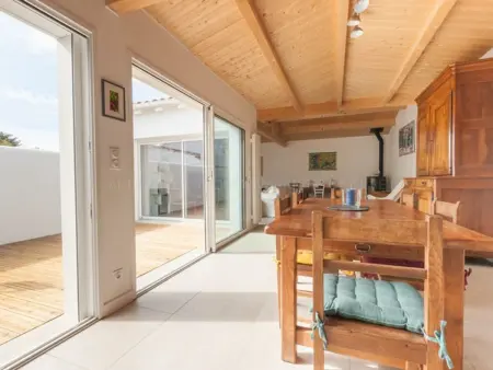 Maison spacieuse à Le Bois-Plage-en-Ré avec terrasse et stationnement - Photo 10
