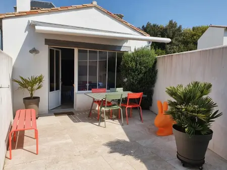 Maison moderne pour 6 avec Wi-Fi à La Flotte, Maison 6 personnes à La Flotte - Photo 1