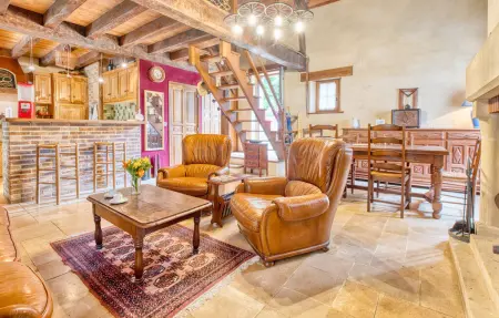 Charmante Maison avec piscine, Maison 5 personnes à Archignac - Photo 3