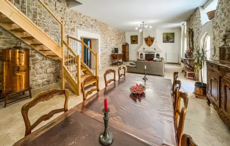 Maison piscine proche Arles, Maison 8 personnes à Tarascon - Photo 3