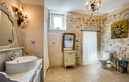 Maison piscine proche Arles, Maison 8 personnes à Tarascon - Photo 19
