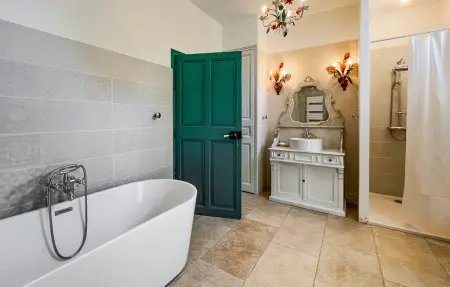 Maison piscine proche Arles, Maison 8 personnes à Tarascon - Photo 21