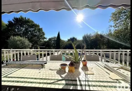 Villa spacieuse avec piscine privée à Saint-Laurent-de-Neste - Photo 1
