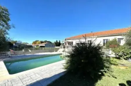 Villa spacieuse avec piscine privée à Saint-Laurent-de-Neste - Photo 31