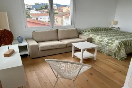 Vivalidays Greco House - Pineda de Mar, Maison en Espagne avec piscine proche plage - Photo 1