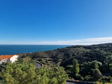 T2 avec vue mer, loggia, parking commun à Banyuls-sur-Mer - Photo 2