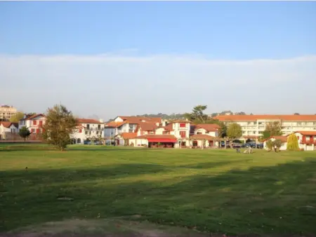 Studio face au golf avec terrasse et parking, Appartement 2 personnes à Ciboure - Photo 10
