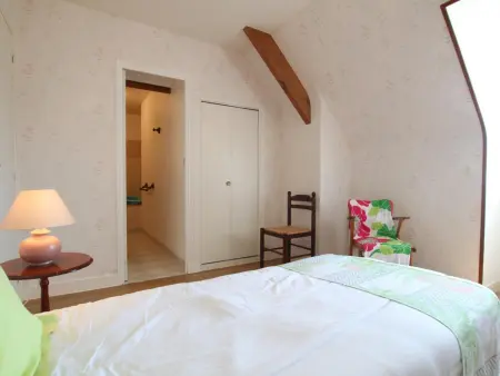 Maison spacieuse à Réville avec grand jardin et parking - Photo 15