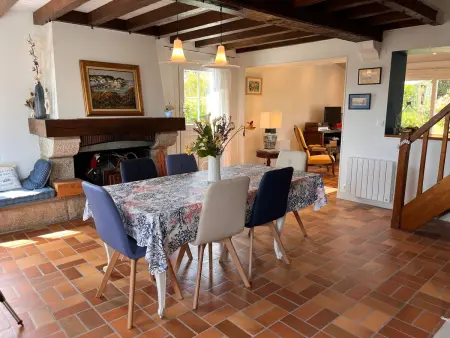 Maison lumineuse avec terrasse sur le port de Sauzon - Photo 2